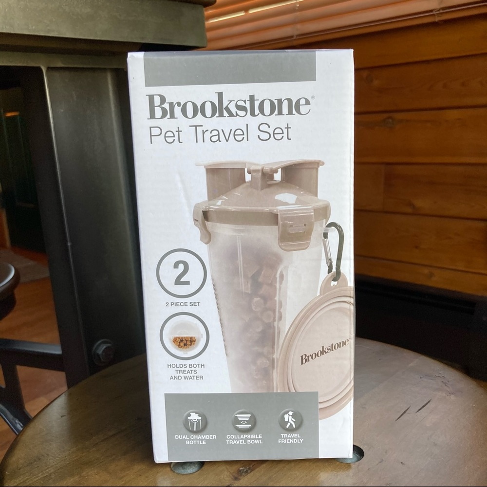 Brookstone Pet Travel Set